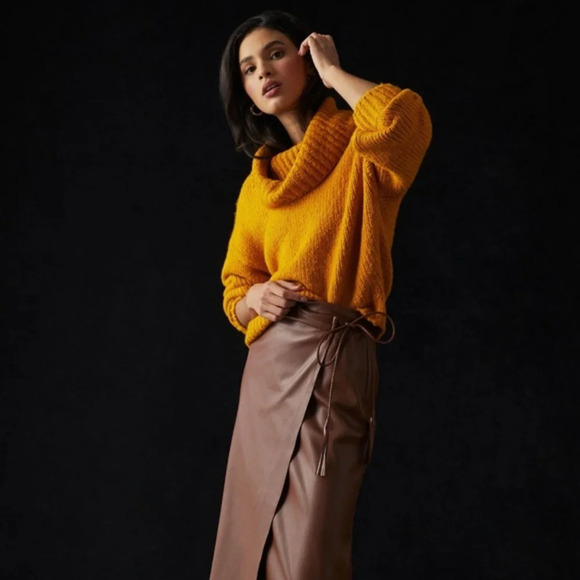 NWT Pilcro Gold Turtleneck Sweater Small - Picture 1 of 5